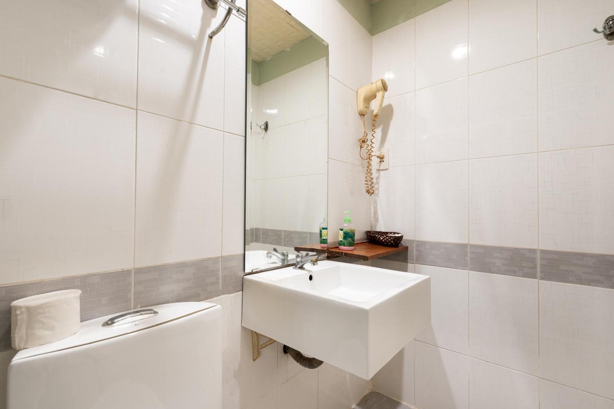 Sen Sai Gon Hotel - Ben Thanh Market Hô Chi Minh-Ville Extérieur photo